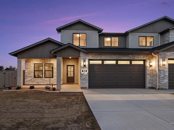 541 Canyon Falls Dr, Twin Falls, ID 83301