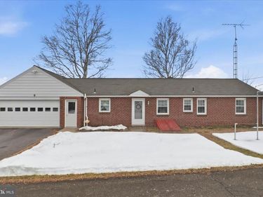 9 RIDGE VIEW DRIVE, PEQUEA, PA 17565