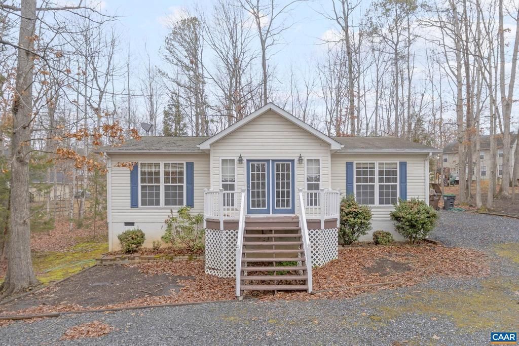 6 Pinehurst Rd, Palmyra, VA 22963 Main Photo