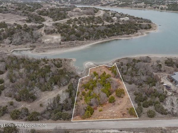 915 Anchor's Way , Bluff Dale, TX 76433