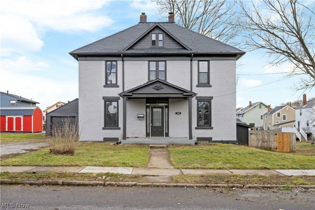 510 E Broad Street, Louisville, OH 44641 Main Photo