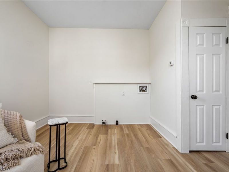 510 E Broad Street, Louisville, OH 44641 Photo 10