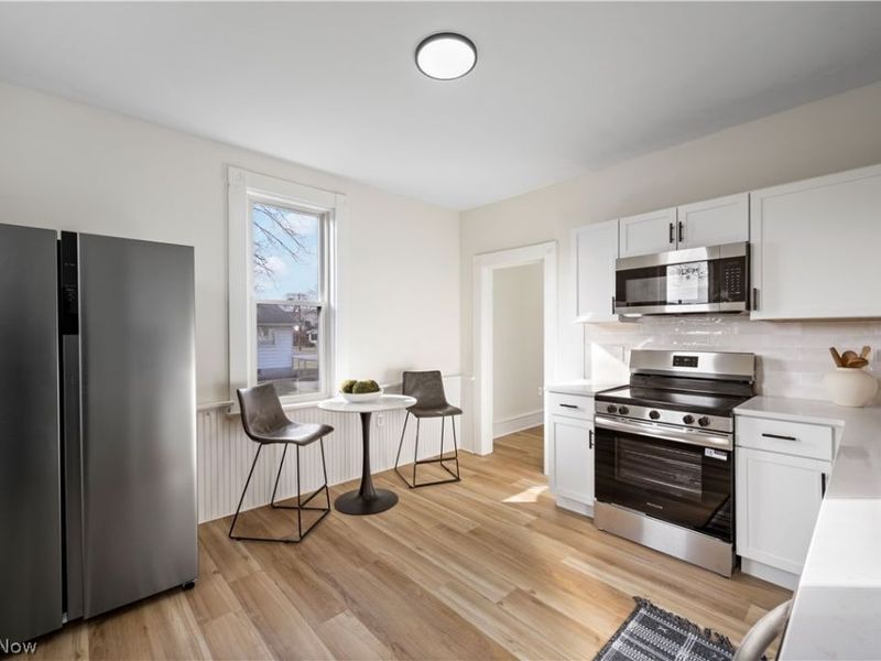 510 E Broad Street, Louisville, OH 44641 Photo 17