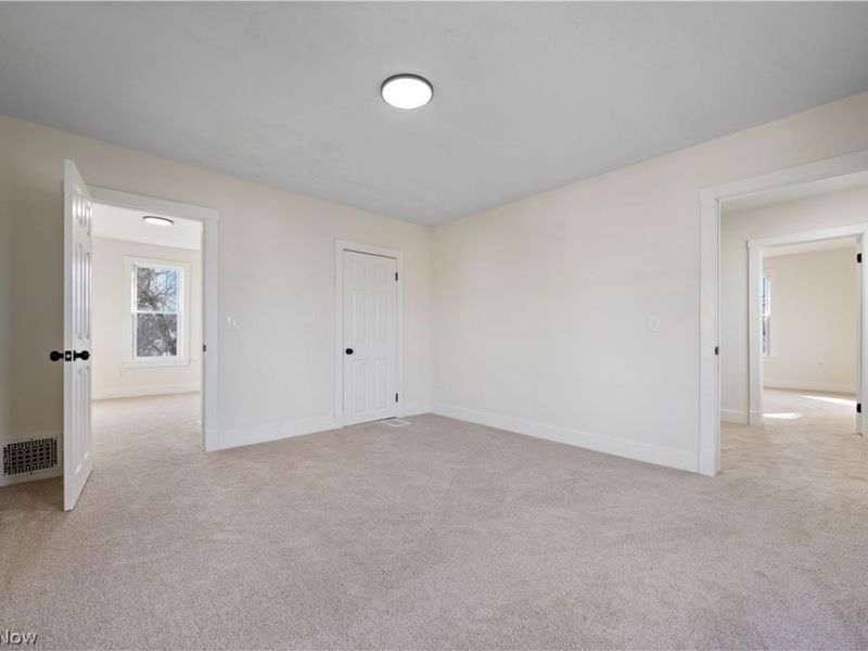 510 E Broad Street, Louisville, OH 44641 Photo 23