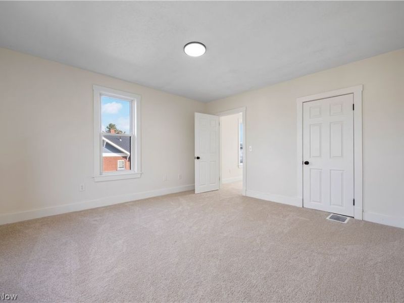 510 E Broad Street, Louisville, OH 44641 Photo 29