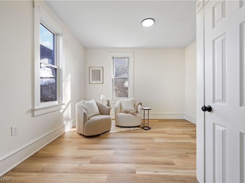 510 E Broad Street, Louisville, OH 44641 Photo 9