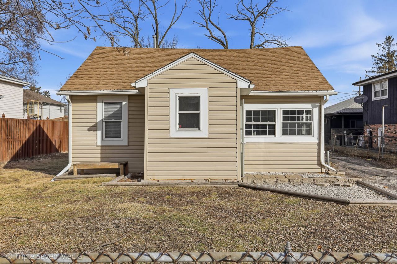 7006 W 73rd Street, Chicago, IL 60638 Main Photo