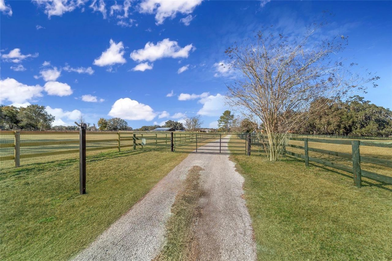 8038 NW 162nd Court, Morriston, FL 32668 Photo