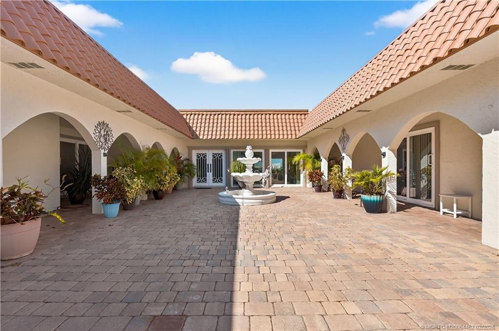 1811 Bayshore Drive, Fort Pierce, FL 34949 Photo