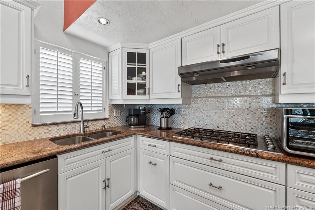1811 Bayshore Drive, Fort Pierce, FL 34949 Photo