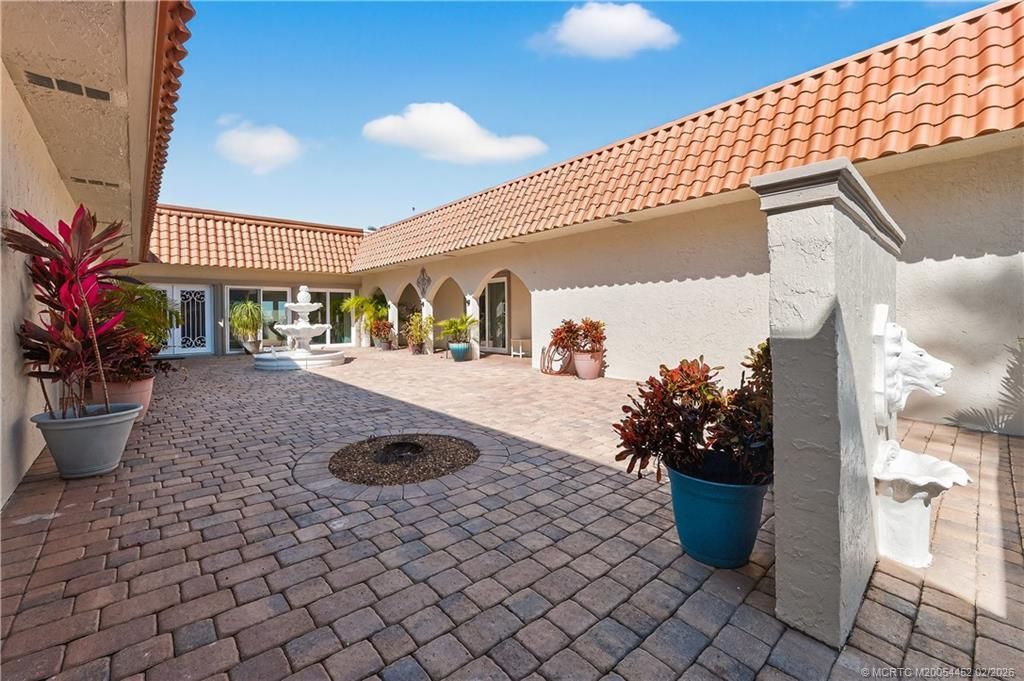 1811 Bayshore Drive, Fort Pierce, FL 34949 Photo