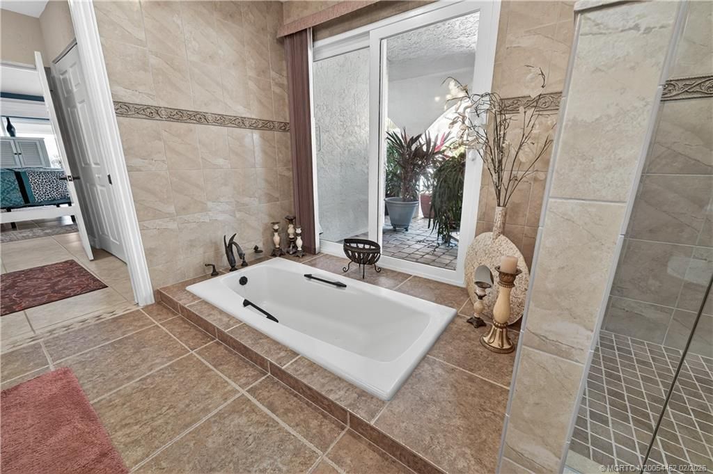 1811 Bayshore Drive, Fort Pierce, FL 34949 Photo