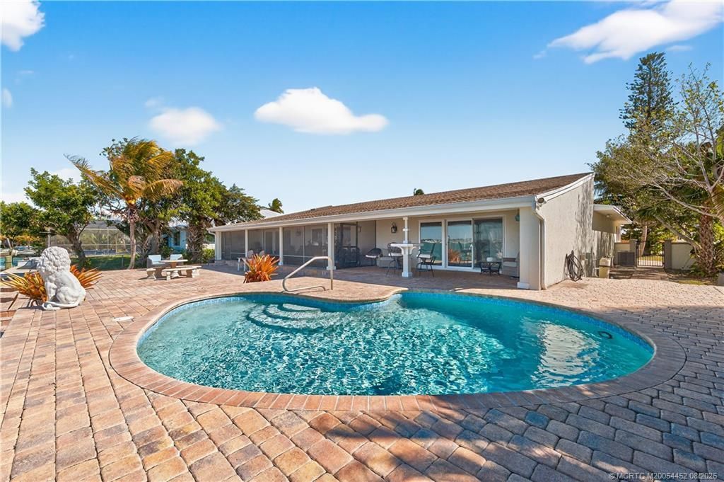 1811 Bayshore Drive, Fort Pierce, FL 34949 Photo