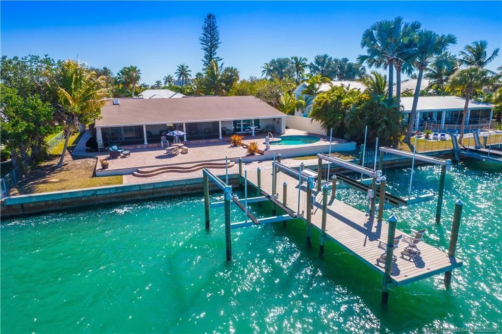1811 Bayshore Drive, Fort Pierce, FL 34949 Photo
