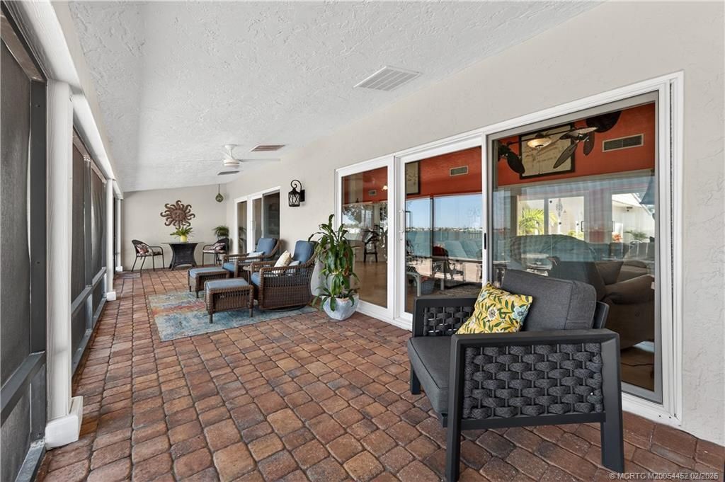 1811 Bayshore Drive, Fort Pierce, FL 34949 Photo