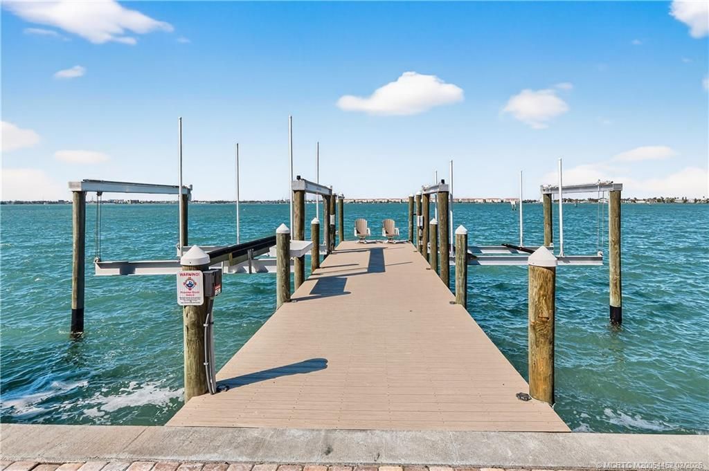 1811 Bayshore Drive, Fort Pierce, FL 34949 Photo