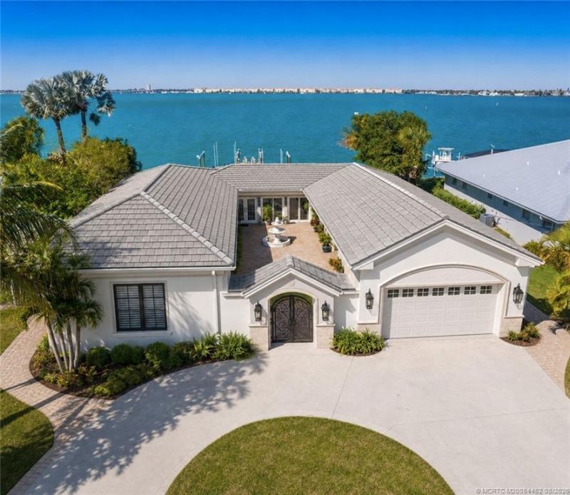 1811 Bayshore Drive, Fort Pierce, FL 34949 Photo