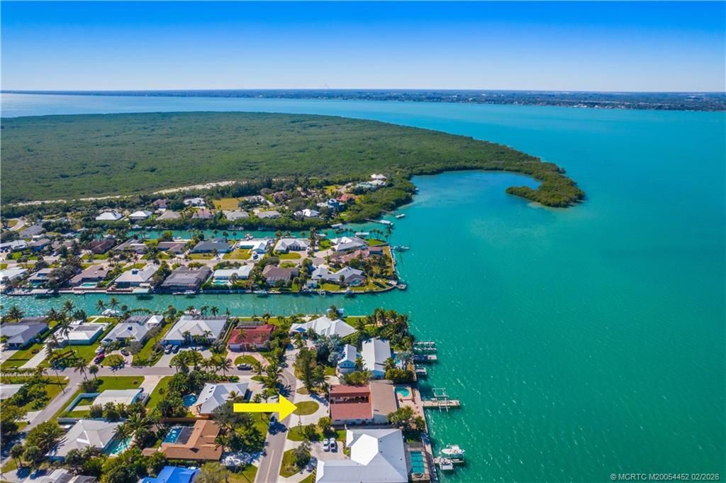 1811 Bayshore Drive, Fort Pierce, FL 34949 Photo