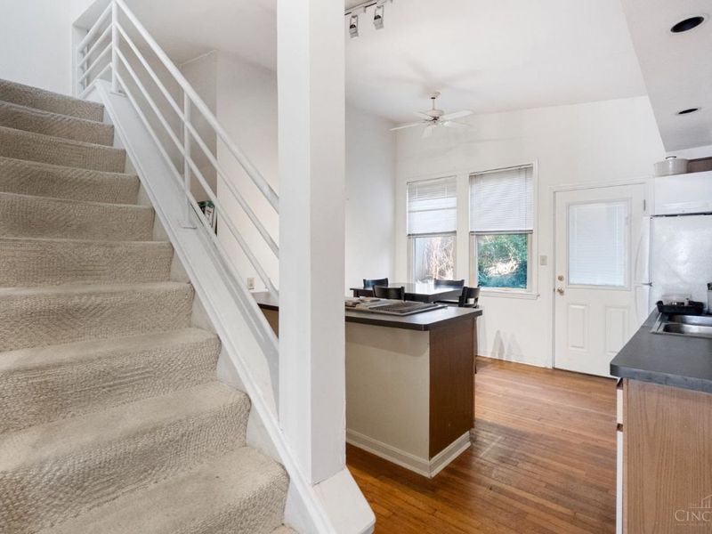 310 Klotter Avenue, Cincinnati, OH 45219 Photo 6