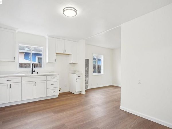 1130 1130 61St Ave, Oakland, CA 94621