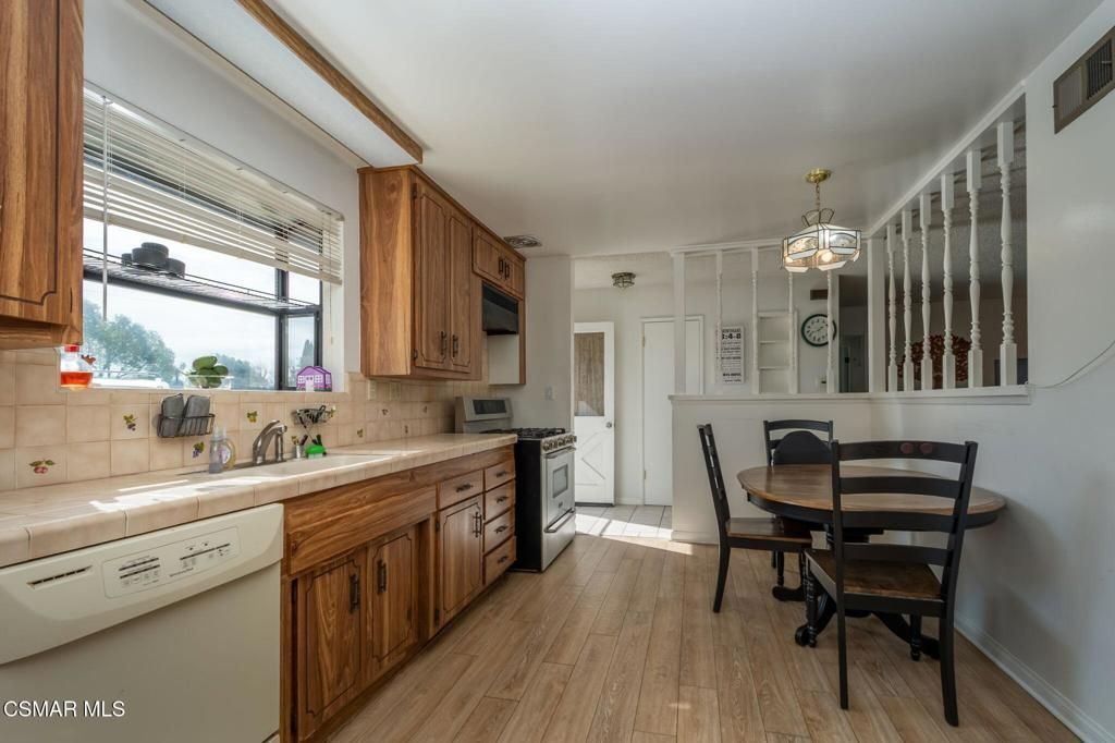 1271 Alexander Street, Simi Valley, CA 93065 Main Photo