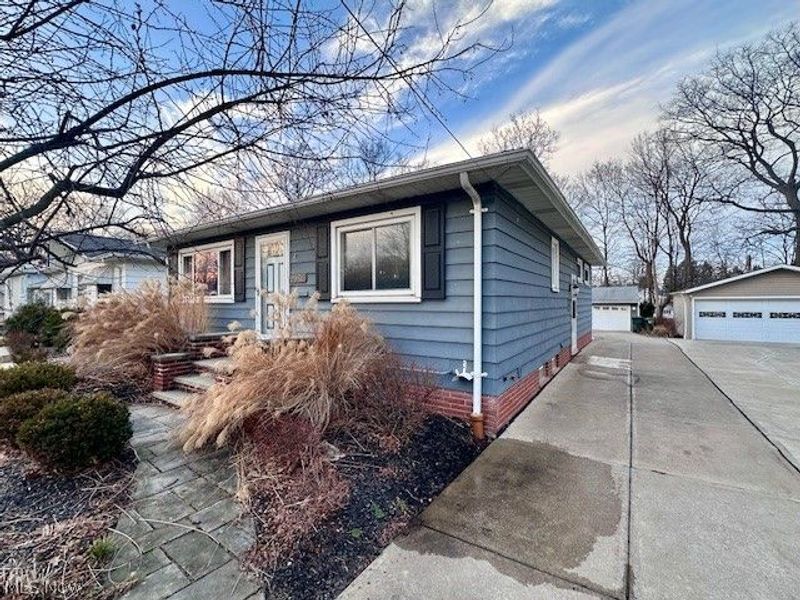 29315 Nehls Park Drive, Wickliffe, OH 44092 Photo 29