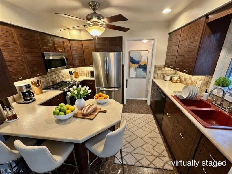 29315 Nehls Park Drive, Wickliffe, OH 44092 Photo 4