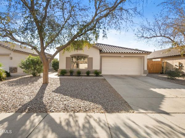 2001 S BAHAMA Drive, Gilbert, AZ 85295