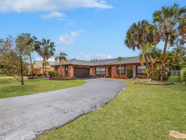 1280 NW 114th Avenue, Coral Springs, FL 33071