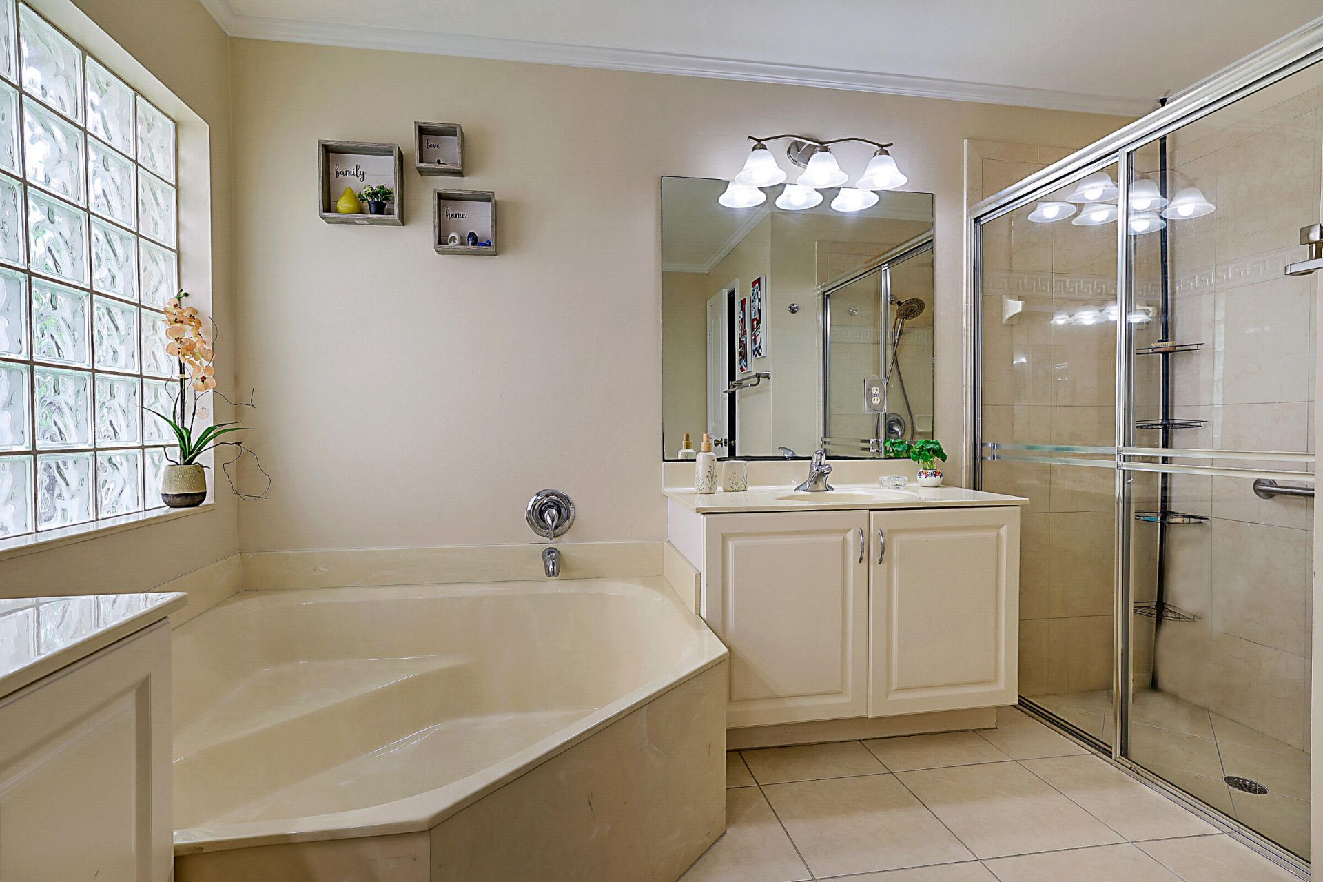 5028 Solar Point Drive, Greenacres, FL 33463 Photo