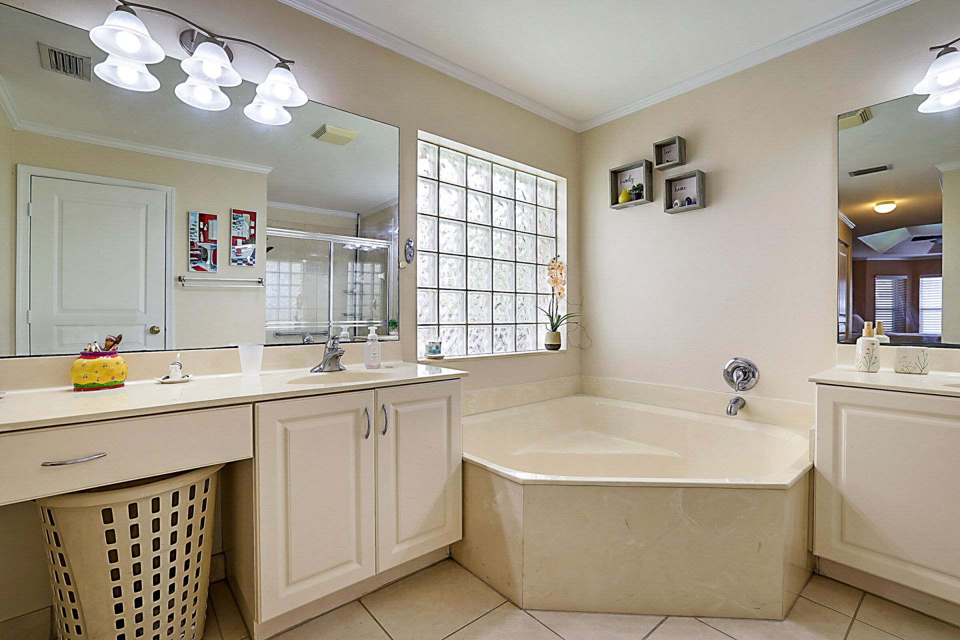 5028 Solar Point Drive, Greenacres, FL 33463 Photo