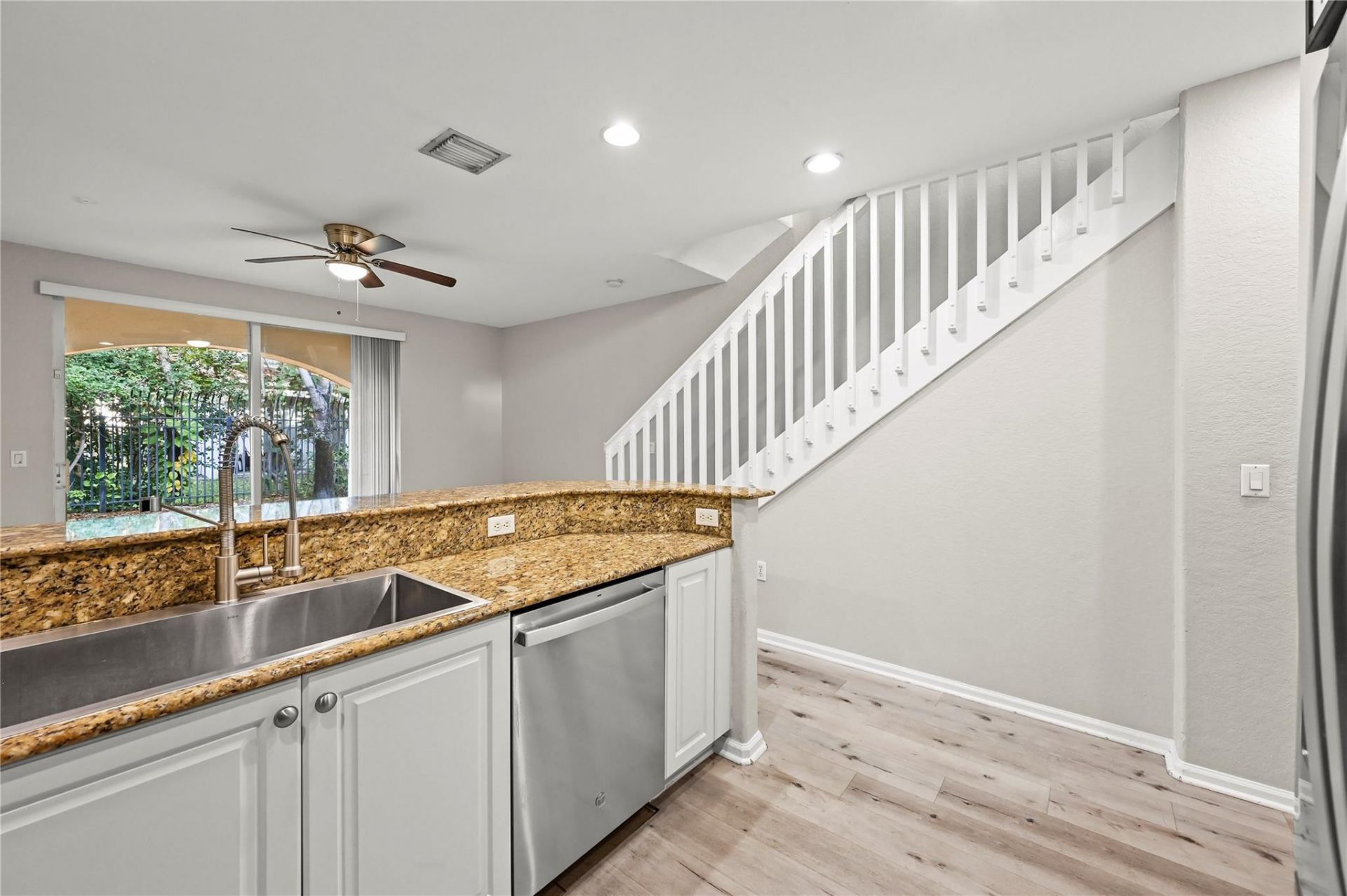 2827 SW 83rd Terrace, Unit 102, Miramar, FL 33025 Photo