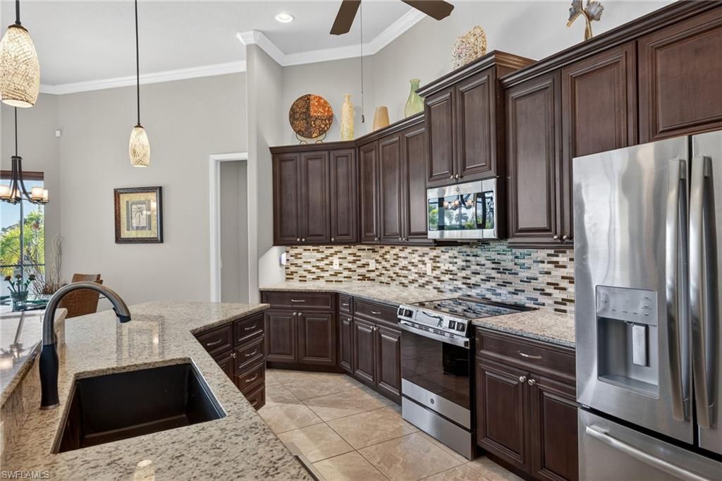 1236 NE 40th St, Cape Coral, FL 33909 Photo