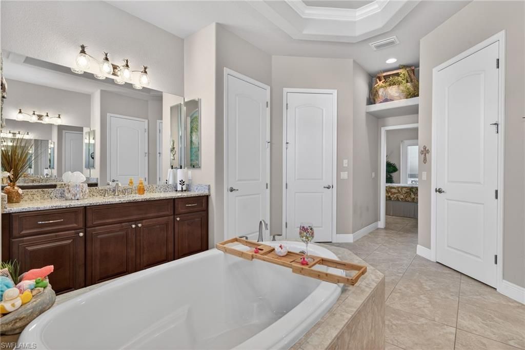 1236 NE 40th St, Cape Coral, FL 33909 Photo