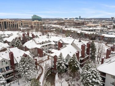 7500 Edinborough Way, Unit 3308, Edina, MN 55435