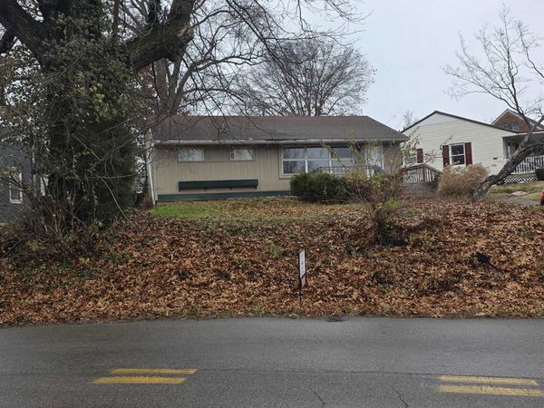 906 Norway Avenue, Huntington, WV 25705