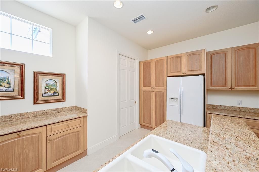 3745 Montreux Ln, Unit 3-202, Naples, FL 34114 Photo