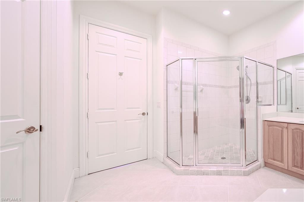 3745 Montreux Ln, Unit 3-202, Naples, FL 34114 Photo
