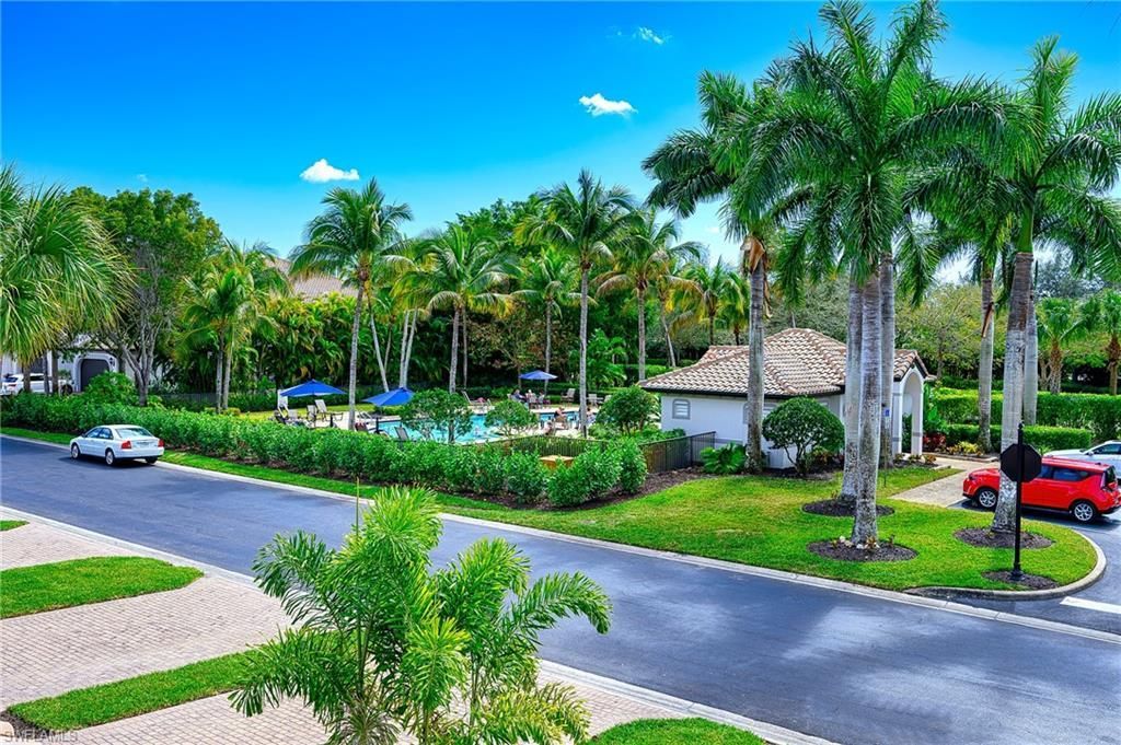 3745 Montreux Ln, Unit 3-202, Naples, FL 34114 Photo