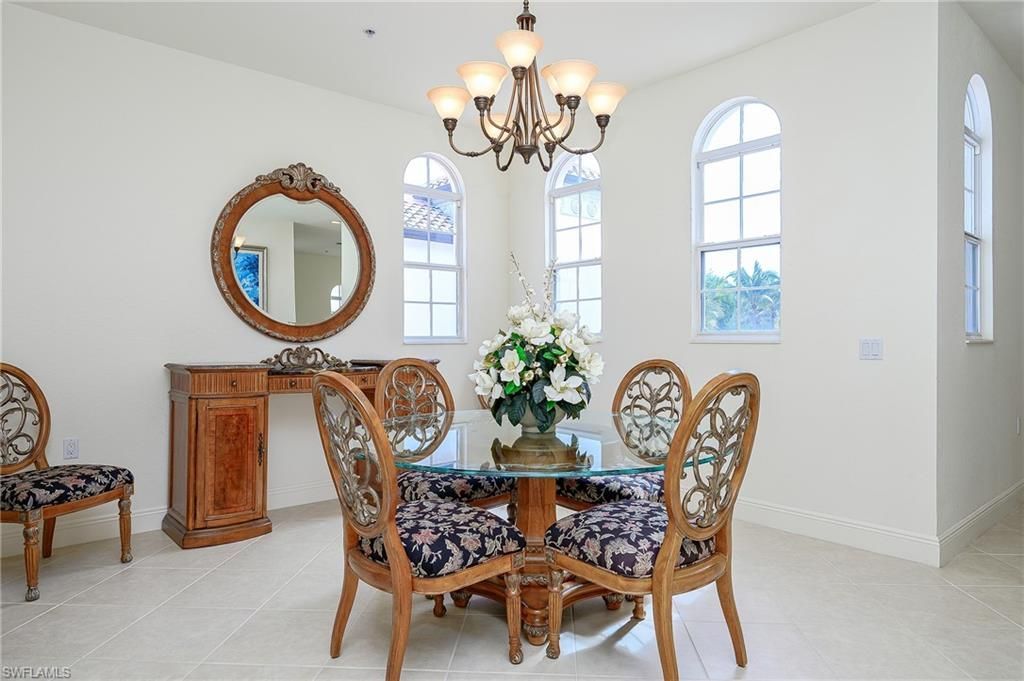 3745 Montreux Ln, Unit 3-202, Naples, FL 34114 Photo