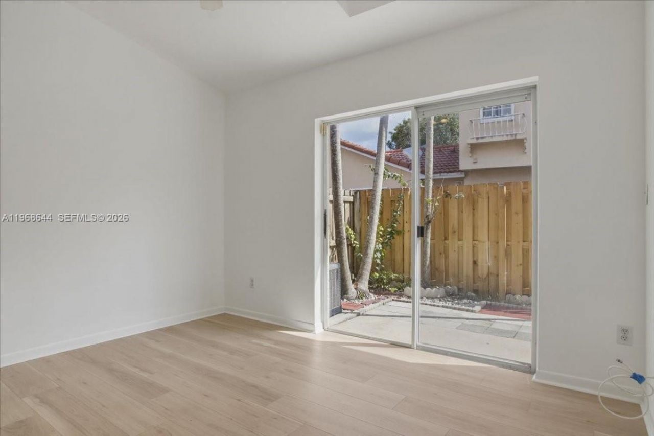 15246 SW 111th St, Miami, FL 33196 Photo