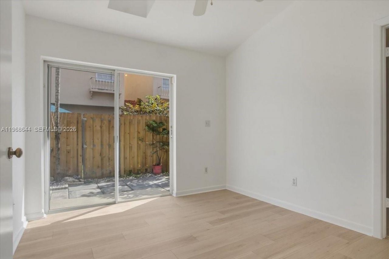 15246 SW 111th St, Miami, FL 33196 Photo