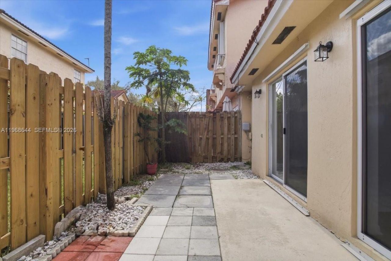 15246 SW 111th St, Miami, FL 33196 Photo