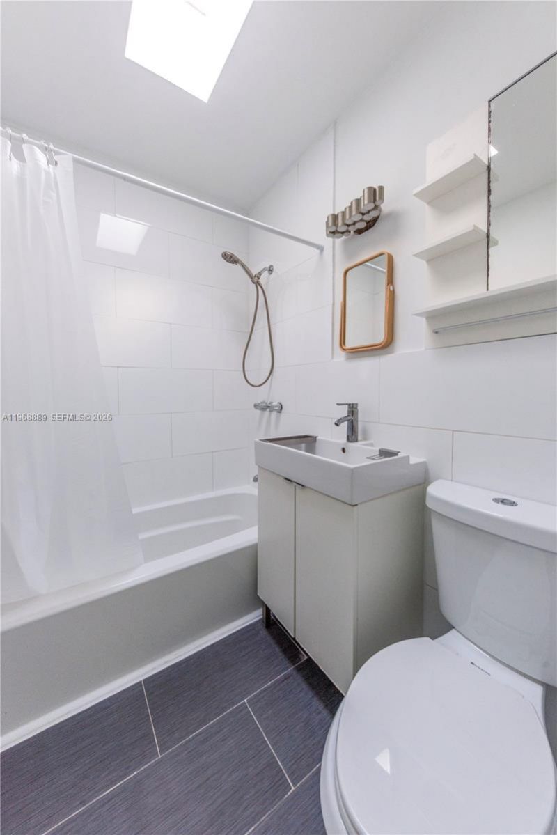 1247 Marseille Dr, Unit 113, Miami Beach, FL 33141 Photo