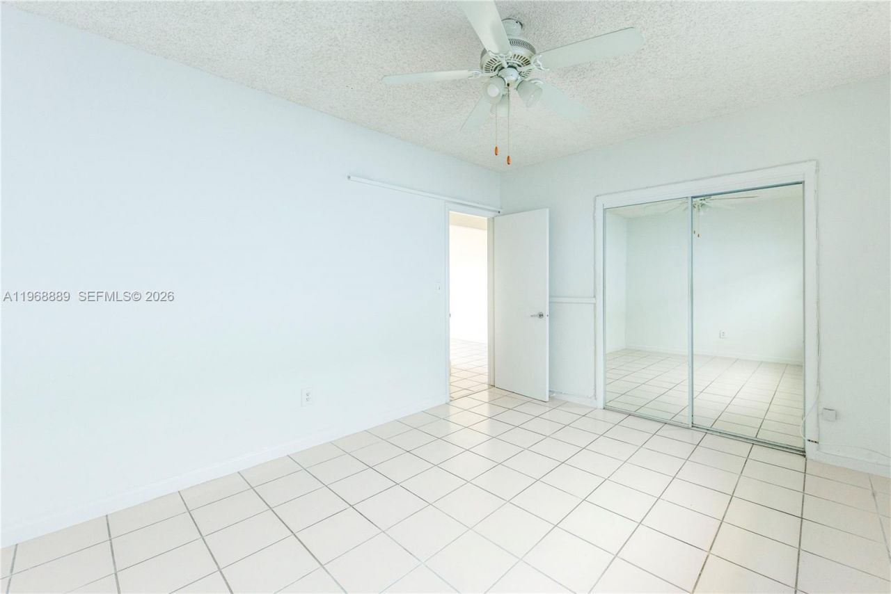 1247 Marseille Dr, Unit 113, Miami Beach, FL 33141 Photo