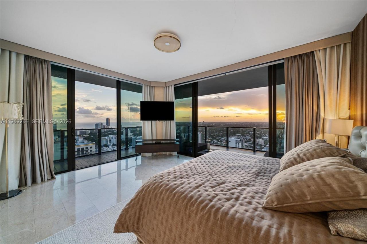 88 SW 7th St , Unit 3801, Miami, FL 33130 Photo