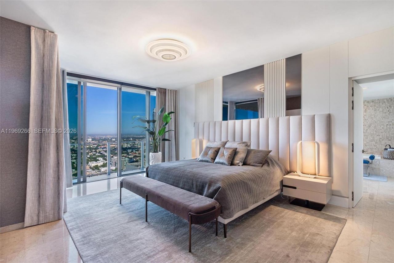 88 SW 7th St , Unit 3801, Miami, FL 33130 Photo