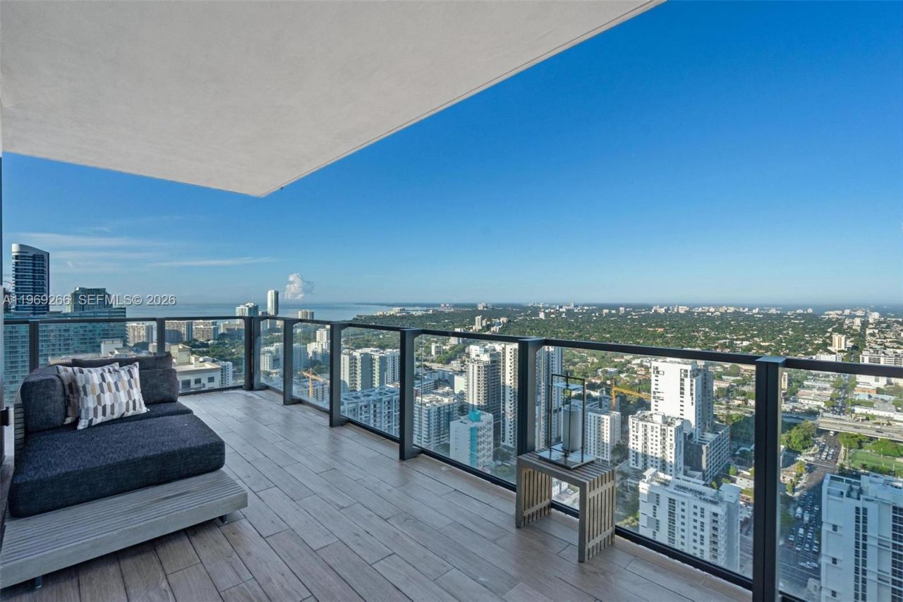 88 SW 7th St , Unit 3801, Miami, FL 33130 Photo