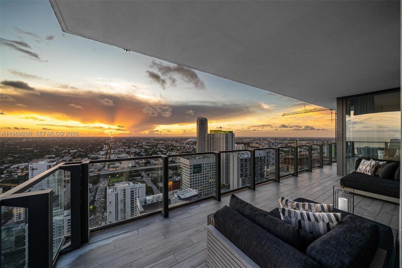 88 SW 7th St , Unit 3801, Miami, FL 33130 Photo