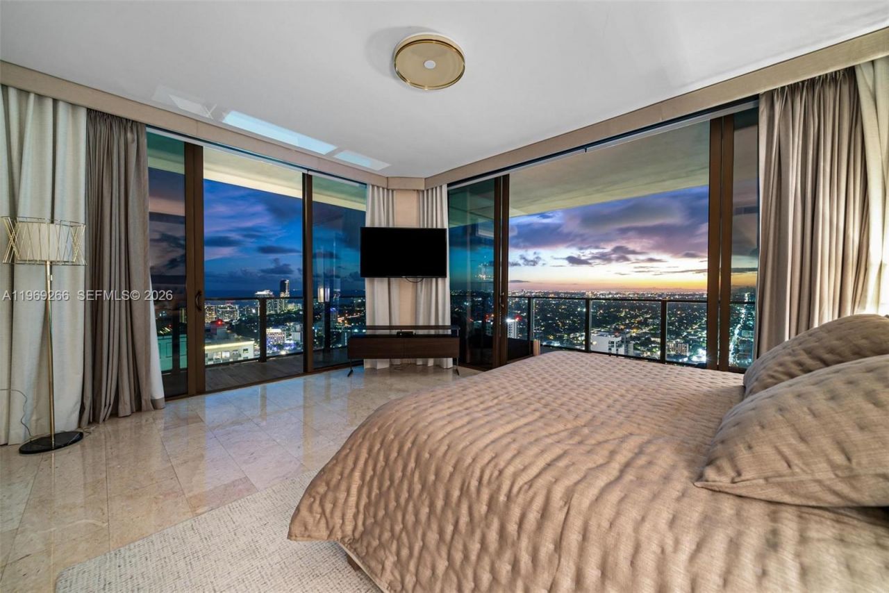 88 SW 7th St , Unit 3801, Miami, FL 33130 Photo